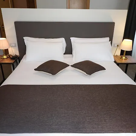מלון Hotel Ghiffa 4*